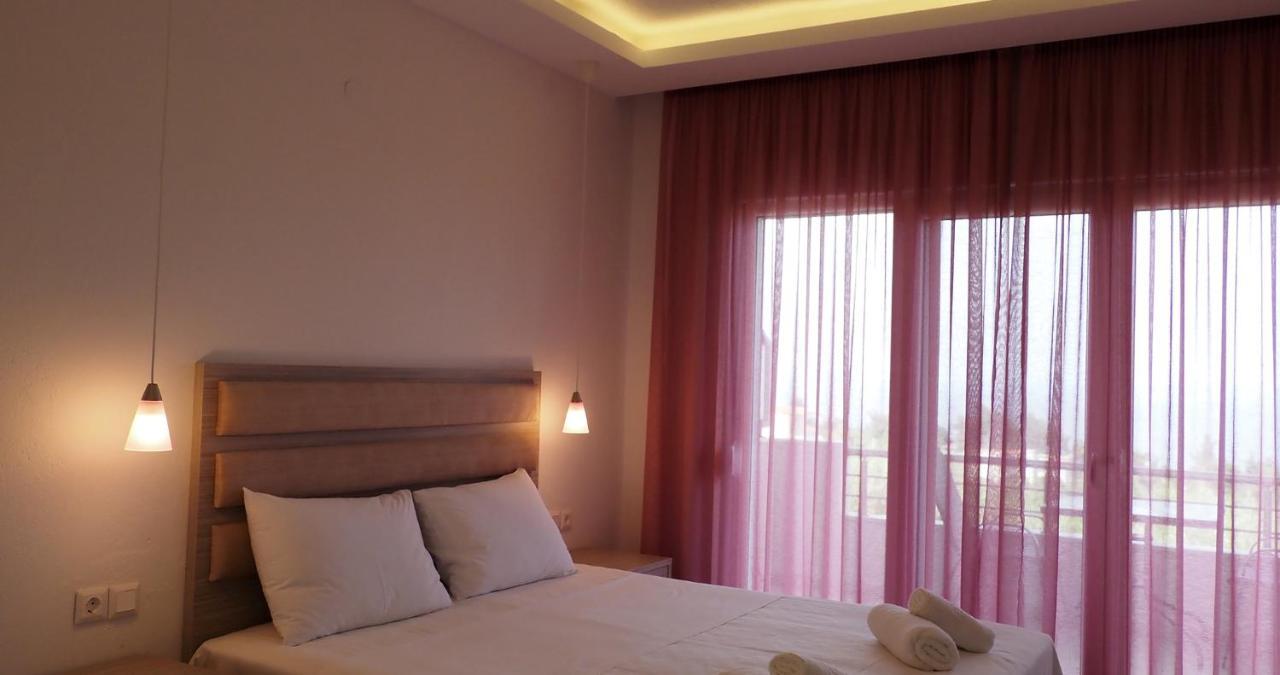 Valiant Sea Aparthotel Kриопиги Екстериор снимка