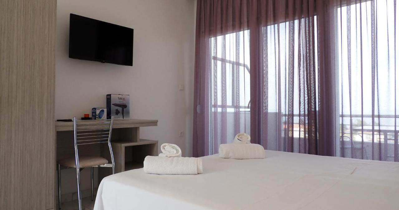 Valiant Sea Aparthotel Kриопиги Екстериор снимка