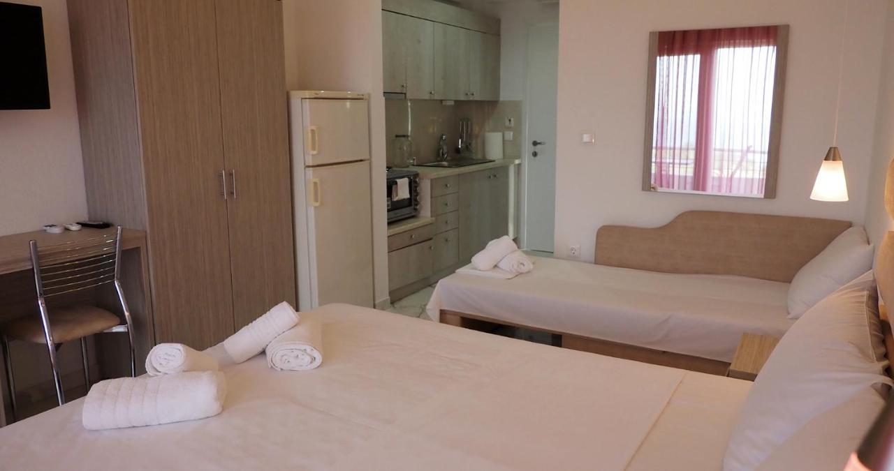 Valiant Sea Aparthotel Kриопиги Екстериор снимка