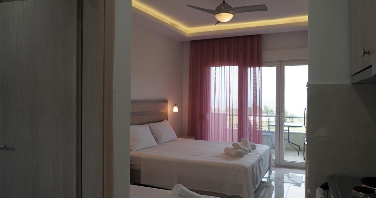 Valiant Sea Aparthotel Kриопиги Екстериор снимка